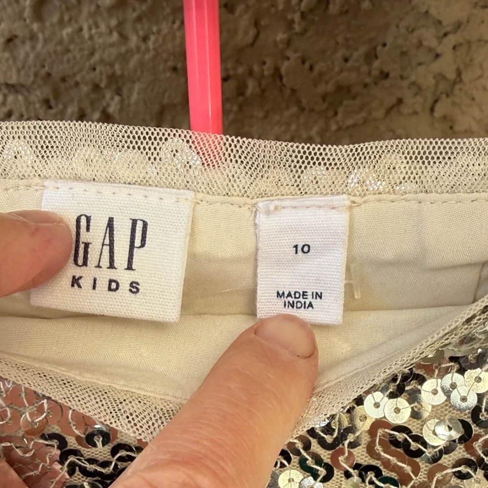 Gorgeous New Silver Sequin Crop Bubble Top with Cream Lace Trim